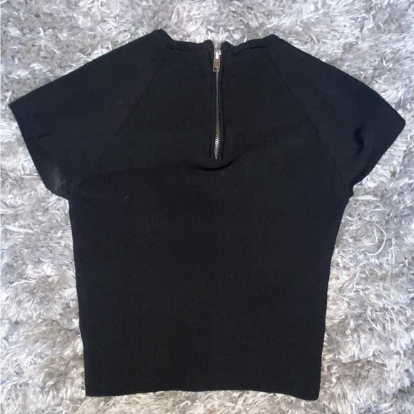 Black two piece set. Skirt and matching top - Picture 6 of 7